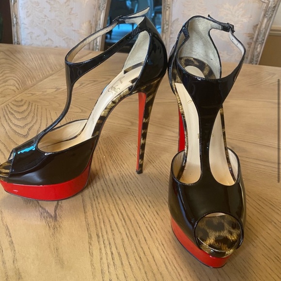 Beautiful Leopard/Red Louboutin Heels - Picture 2 of 11